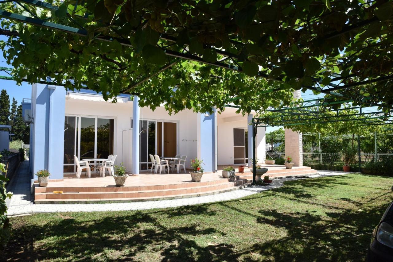 Apartments Fati & Flori Ulcinj Exterior foto